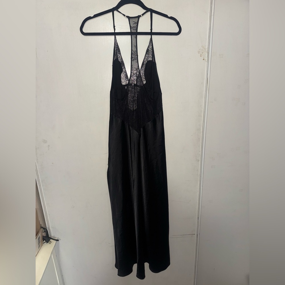 Victoria's Secret Black Lace Slip Dress ((no size tag)) - Picture 5 of 13